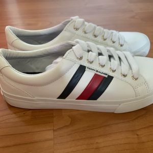 White Tommy Hilfiger shoes